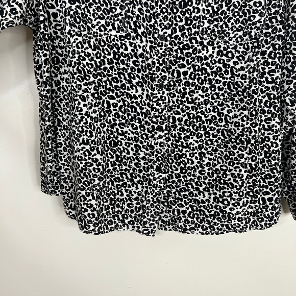 Jones New York Animal Print Plus Size Button Down Loose Flowy Blouse Top Sz 3X - Picture 2 of 13
